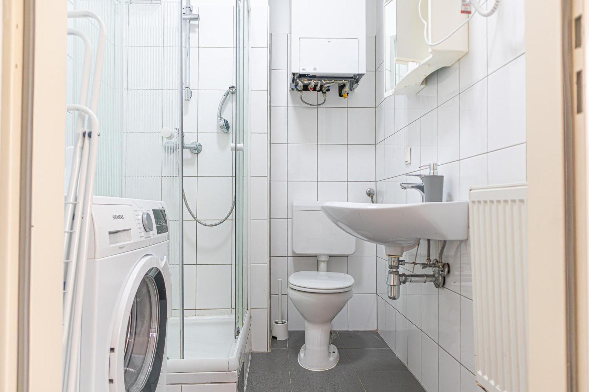 Apartment Lovely 2br Apt, Great Location - Near Schoenbrunn Vienna